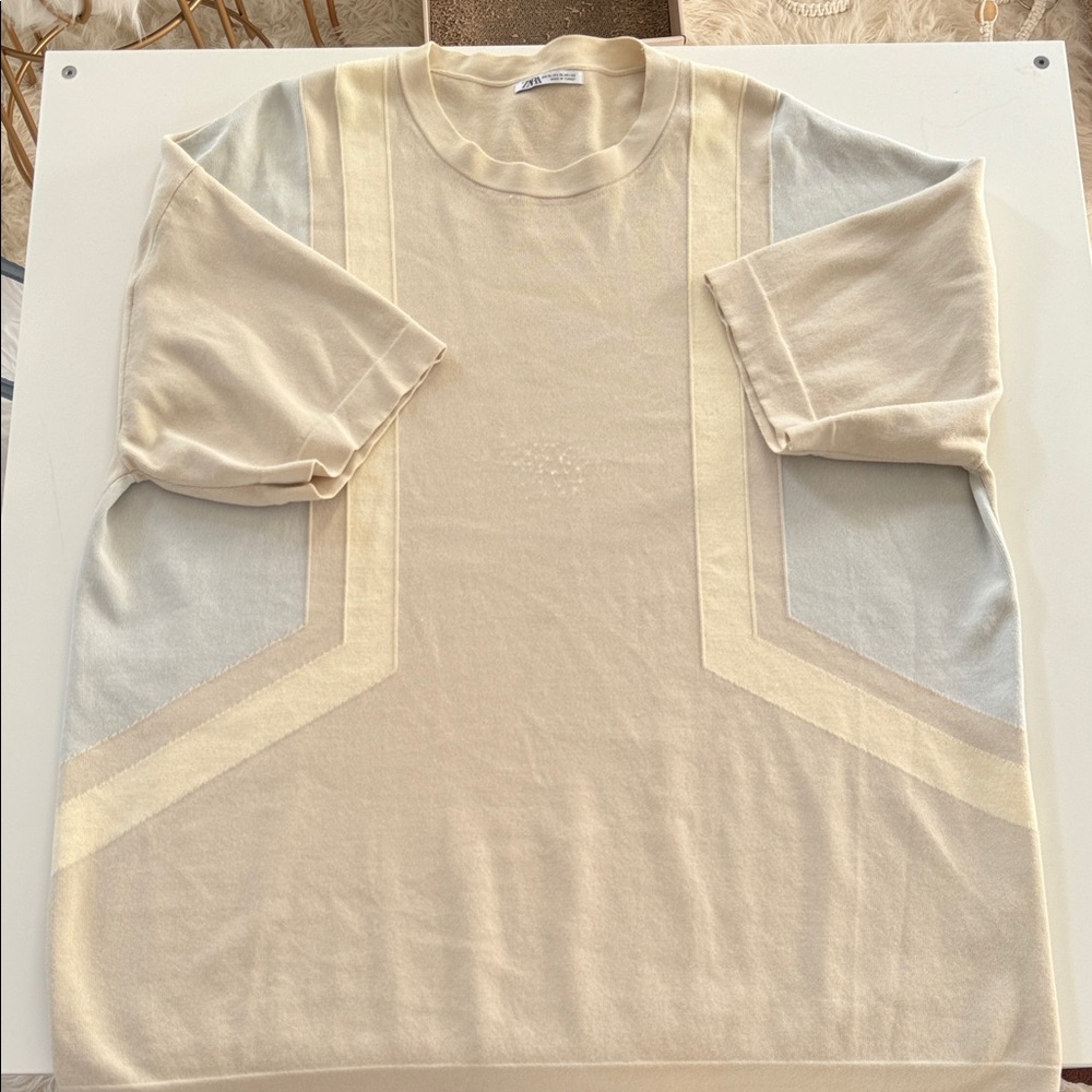 Zara Cream and Gray Short Sleeve Tee